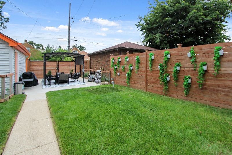 Furnished Finder property 436126_1 photo 21