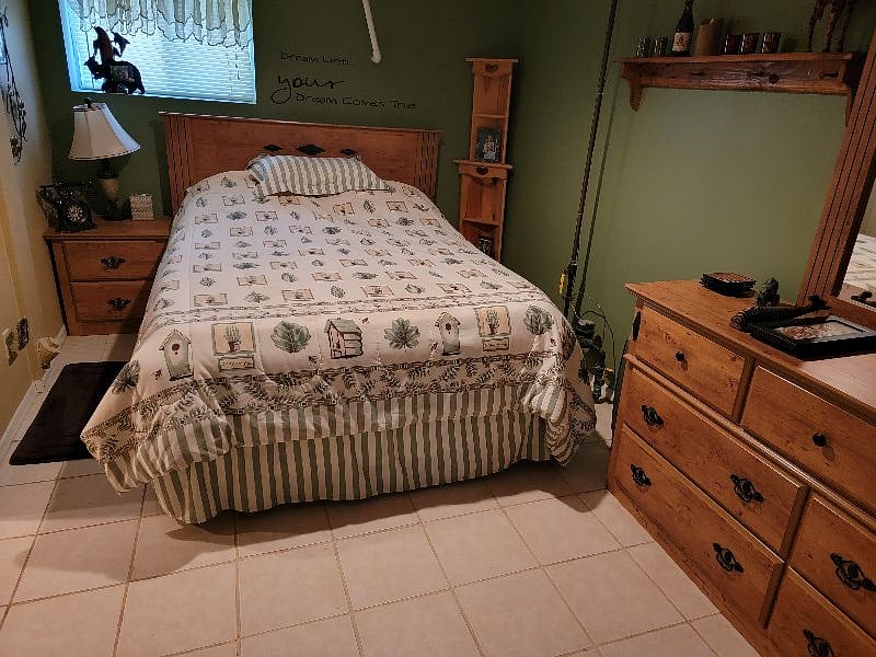 Comfortable Queen Size Bed
