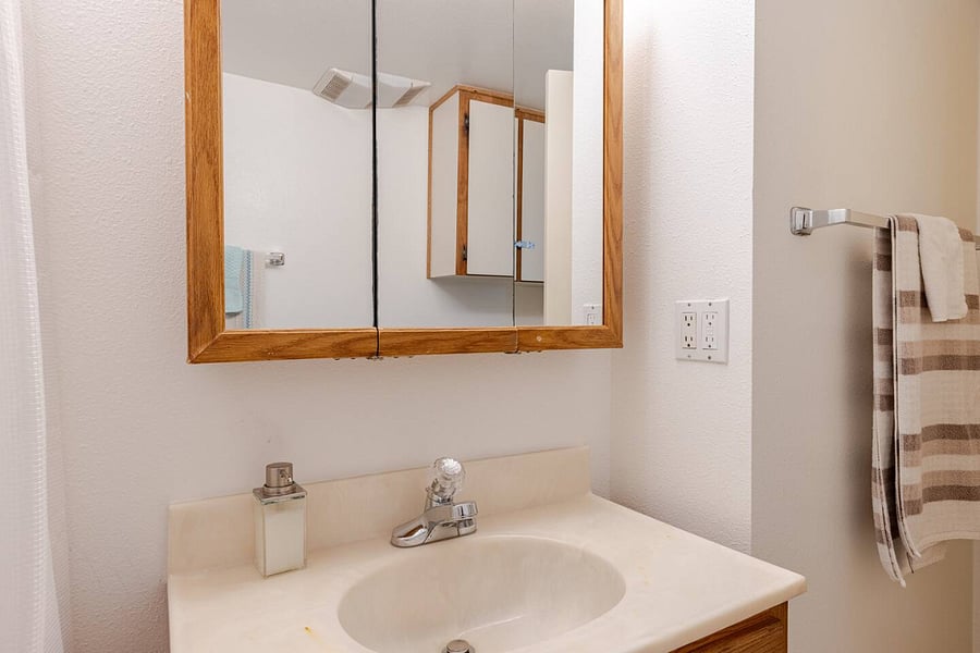 Furnished Finder property 436185_2 photo 18