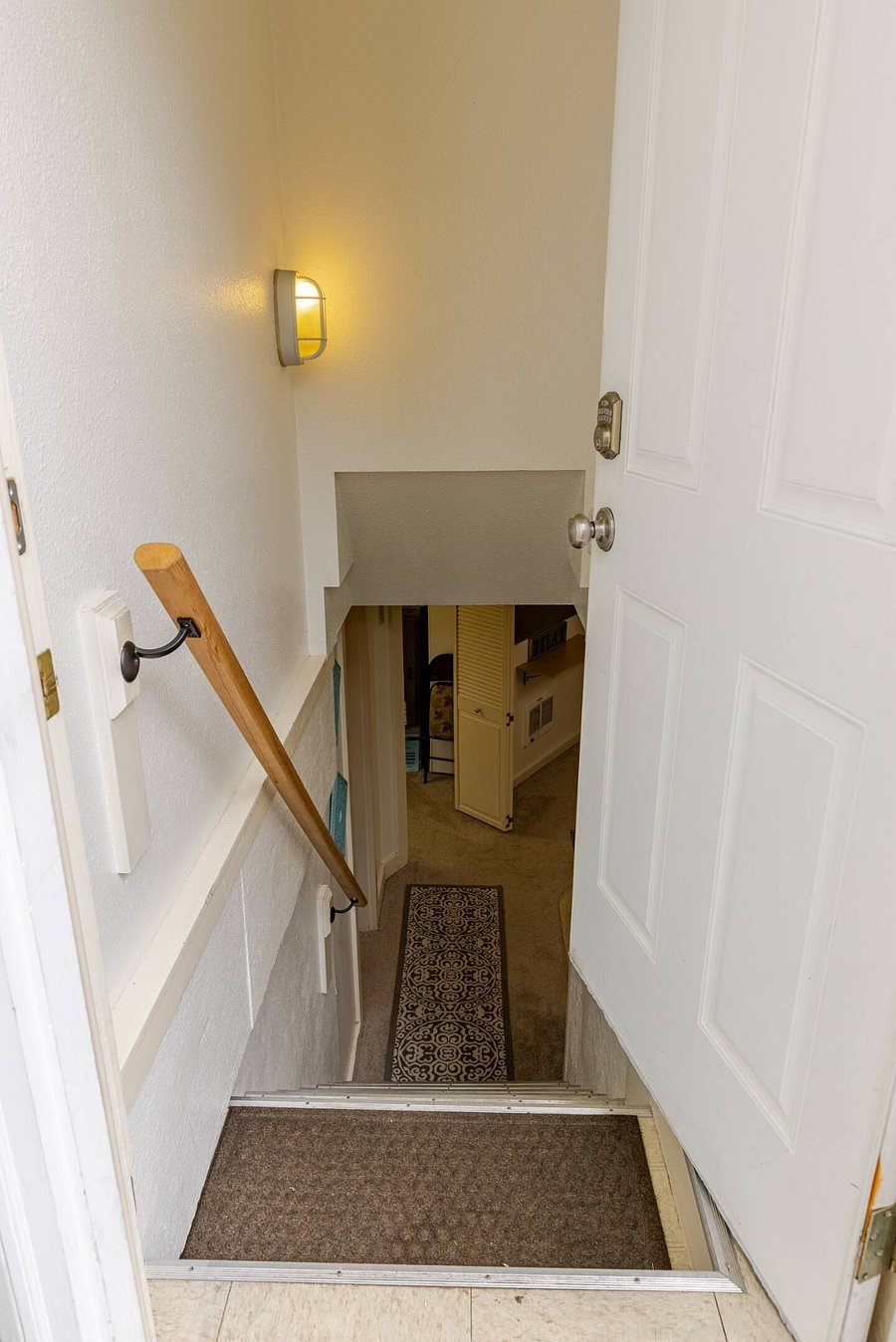 Furnished Finder property 436185_2 photo 21