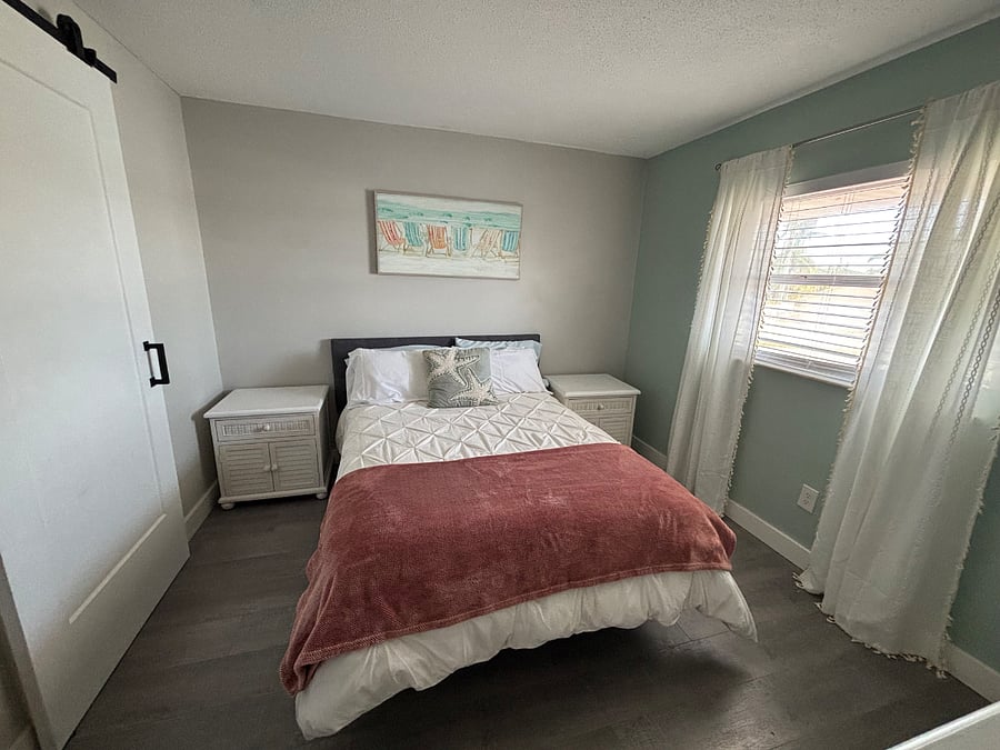 Furnished Finder property 436229_1 photo 16