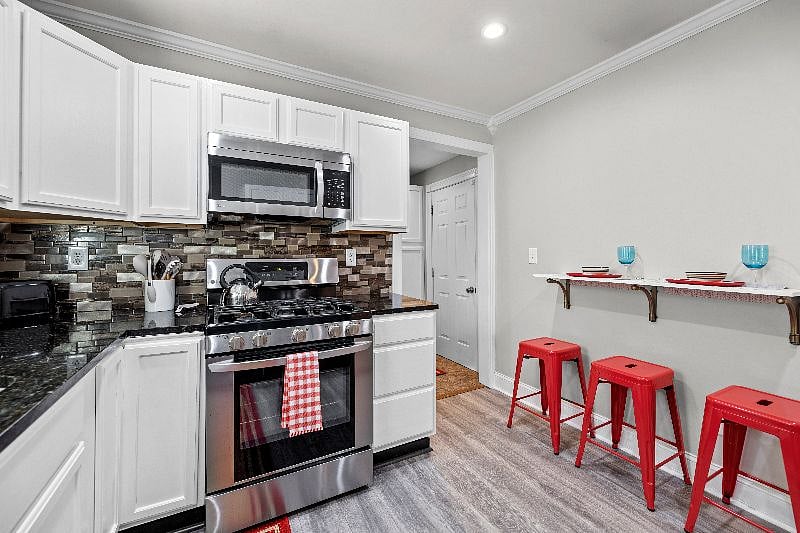 Eat in Kitchen