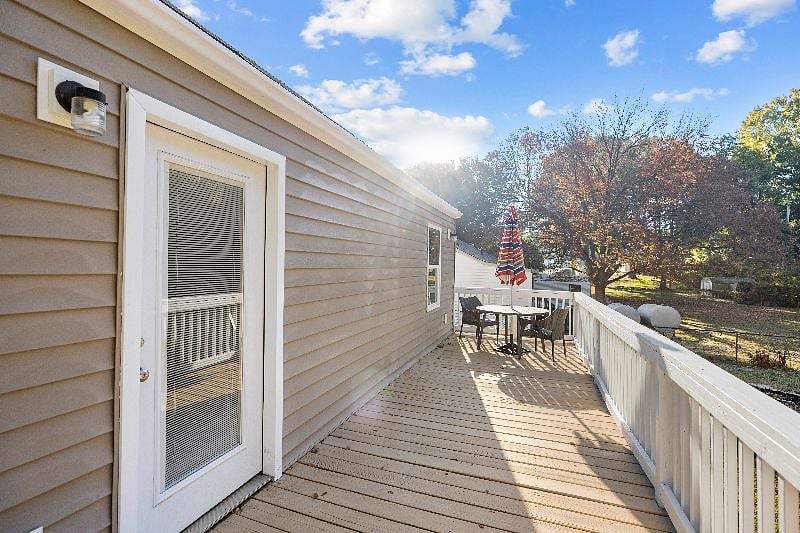 Furnished Finder property 436237_1 photo 16