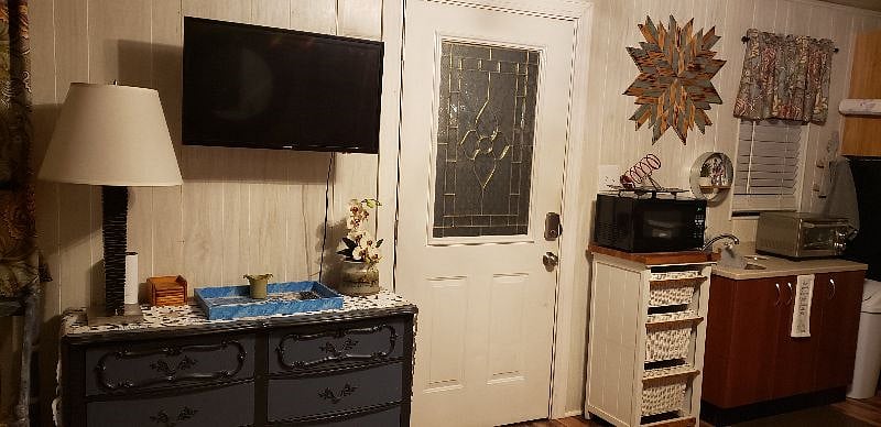 Furnished Finder property 436258_1 photo 8
