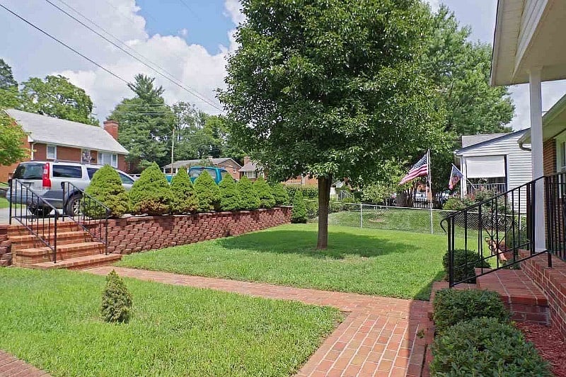 Furnished Finder property 436298_2 photo 3