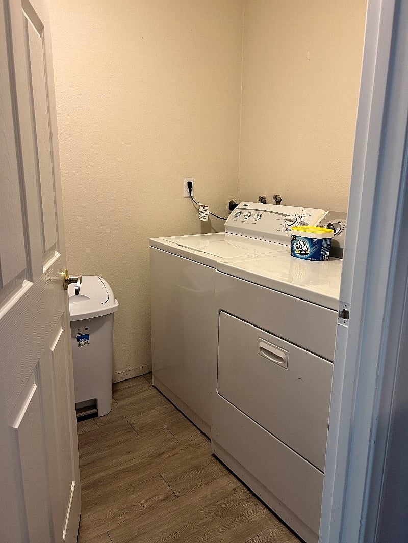 Furnished Finder property 436356_1 photo 41