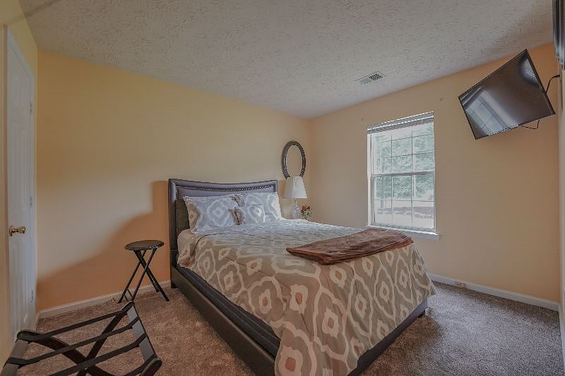 Guest Bedroom #2