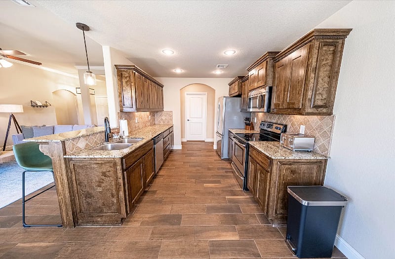 Furnished Finder property 436503_1 photo 5