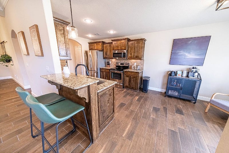 Furnished Finder property 436503_1 photo 7