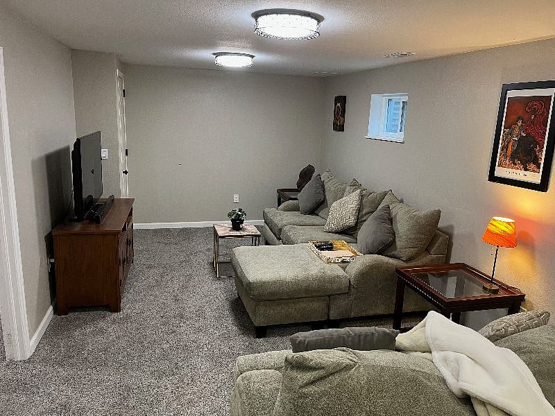 Furnished Finder property 436504_1 photo 4