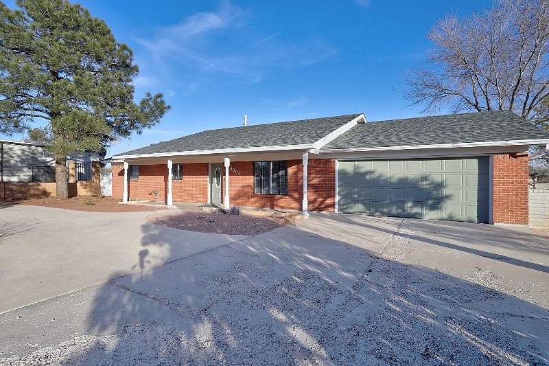 Furnished Finder property 436513_1 photo 24