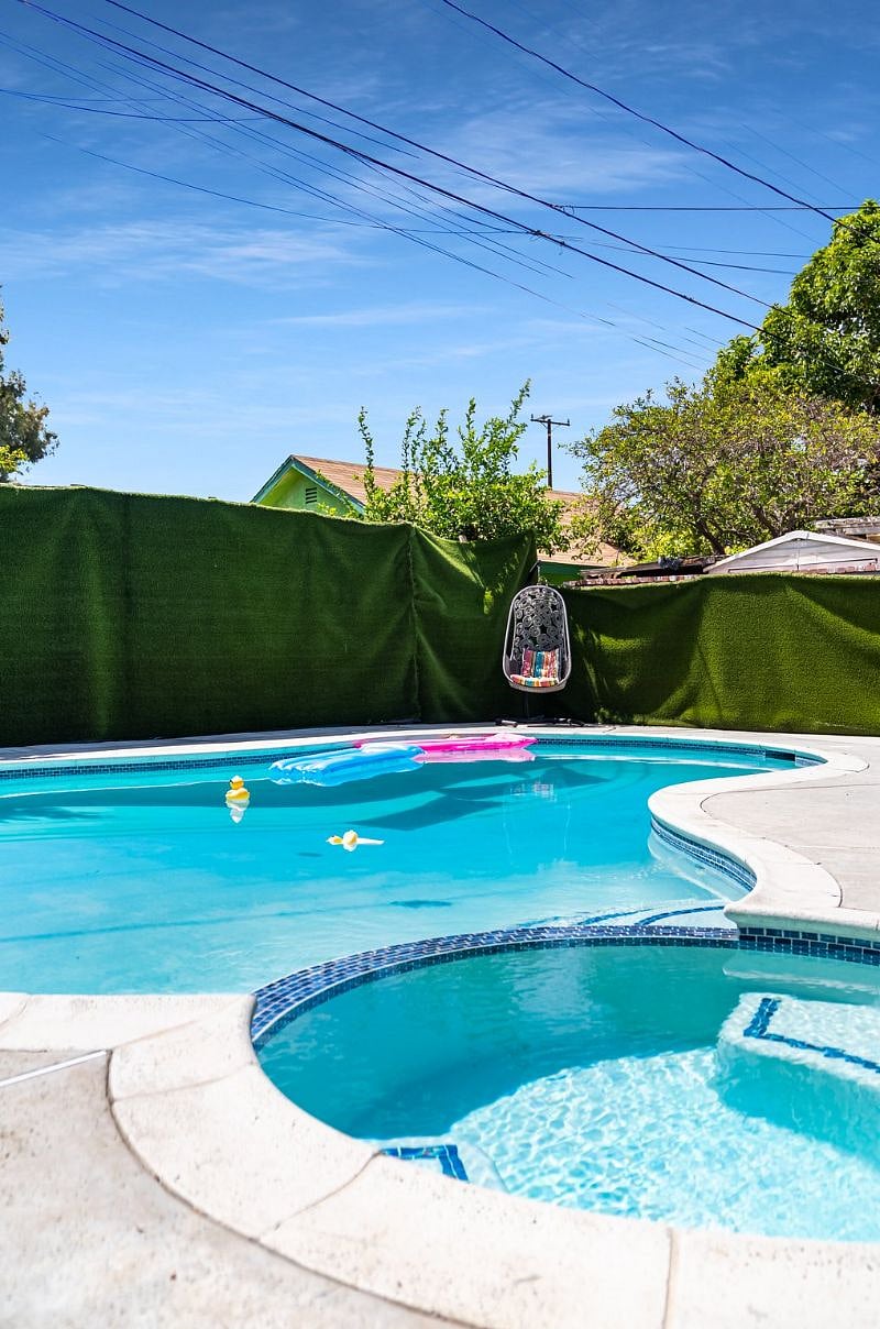 Furnished Finder property 436534_1 photo 8