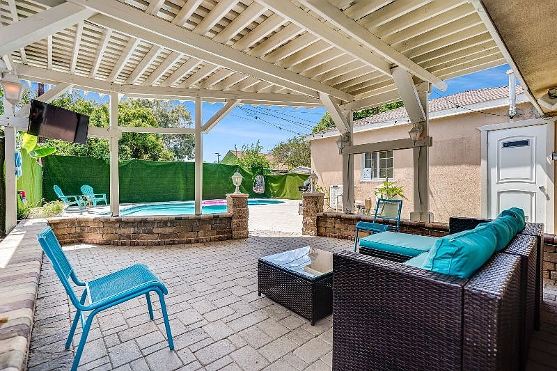 Furnished Finder property 436534_1 photo 12