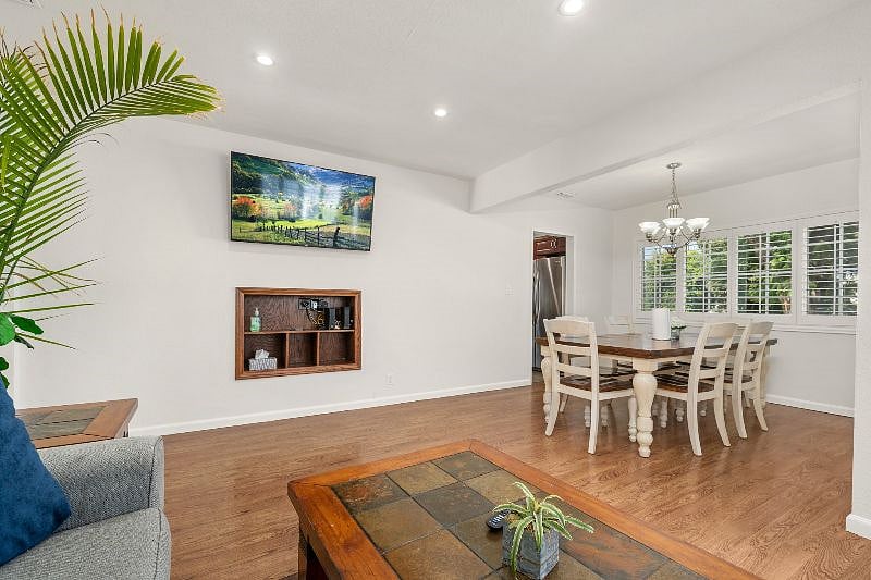Furnished Finder property 436534_1 photo 20