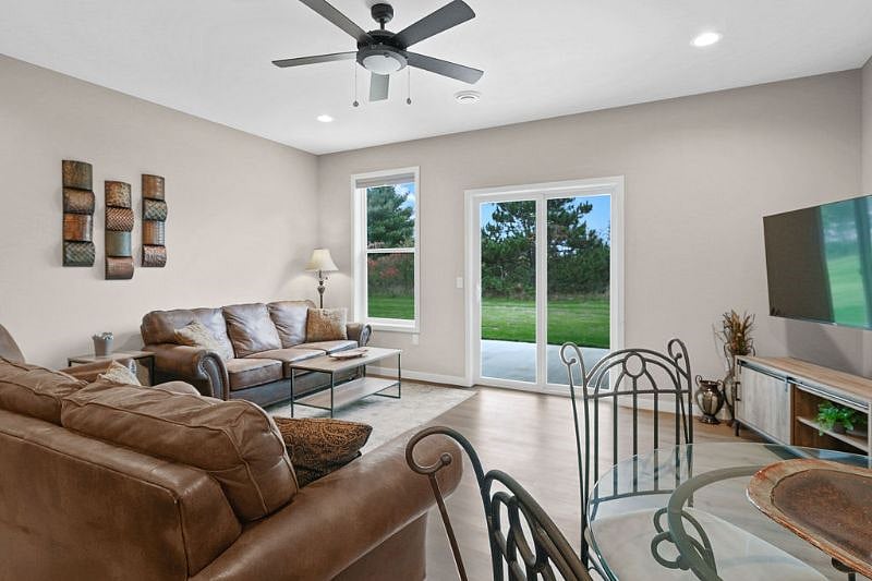 Furnished Finder property 436542_1 photo 7