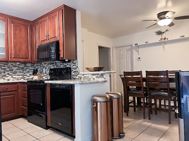 Furnished Finder property 436585_1 photo 11