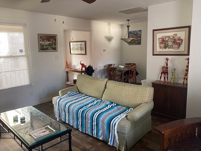 Furnished Finder property 436618_2 photo 1
