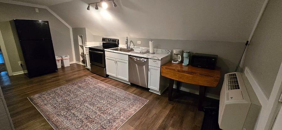 Furnished Finder property 436653_1 photo 3