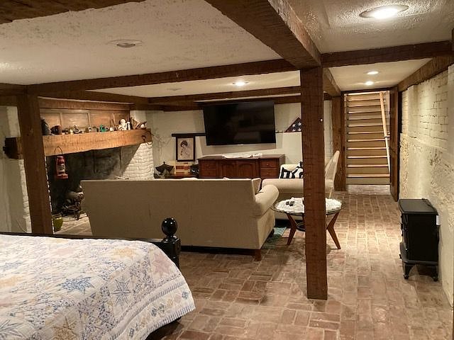 Furnished Finder property 436656_3 photo 4