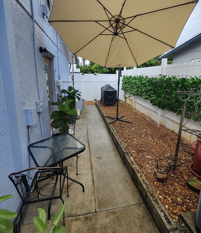 Furnished Finder property 436750_2 photo 3