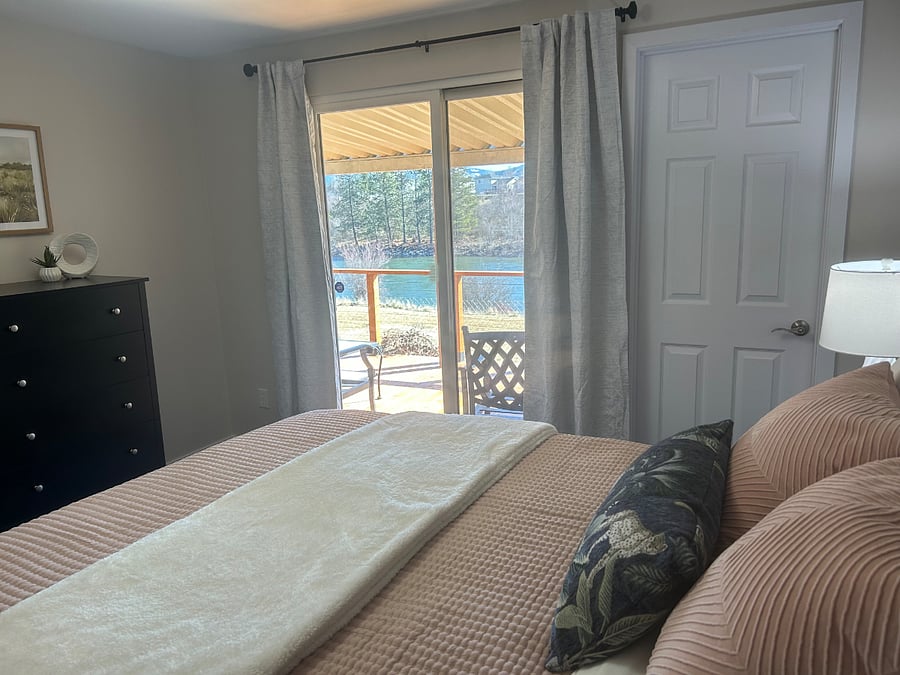 Furnished Finder property 436789_2 photo 8