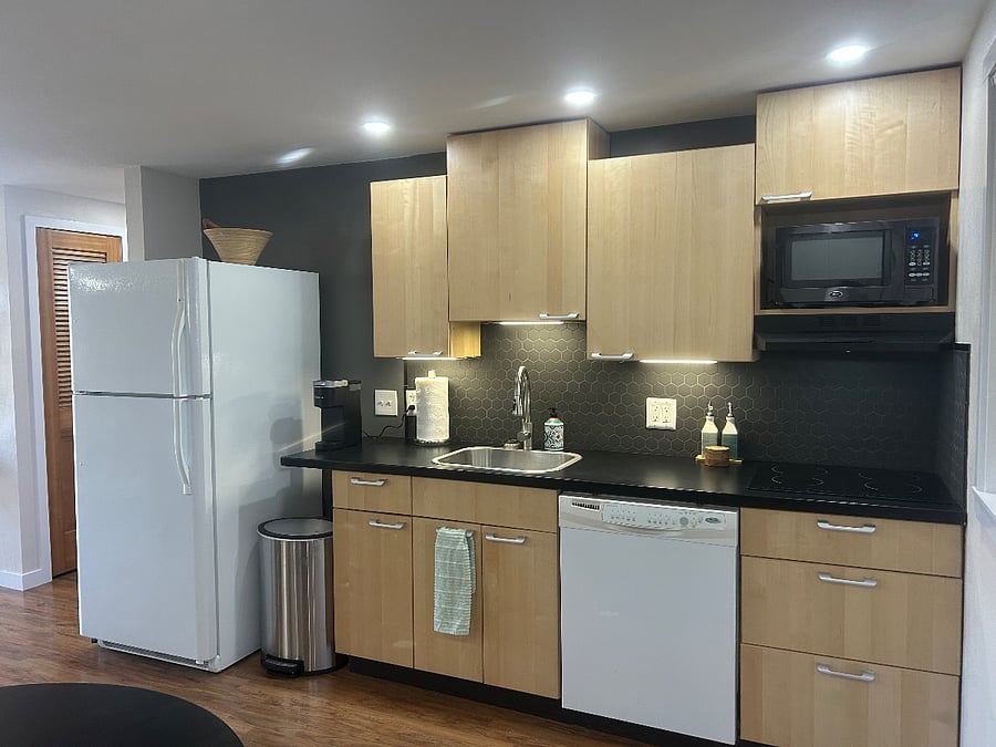 Furnished Finder property 436789_2 photo 3