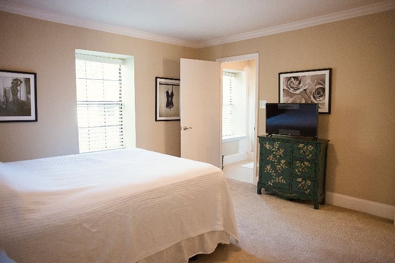 Furnished Finder property 436801_1 photo 8