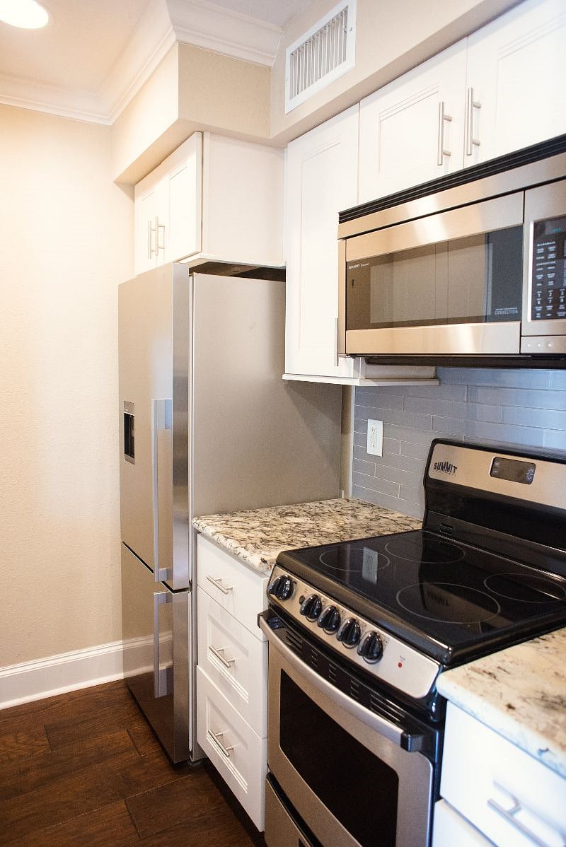 Furnished Finder property 436801_1 photo 4
