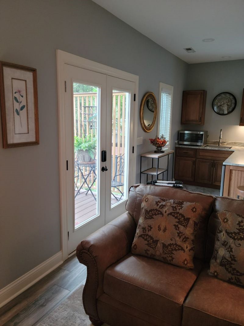 Furnished Finder property 436854_1 photo 3
