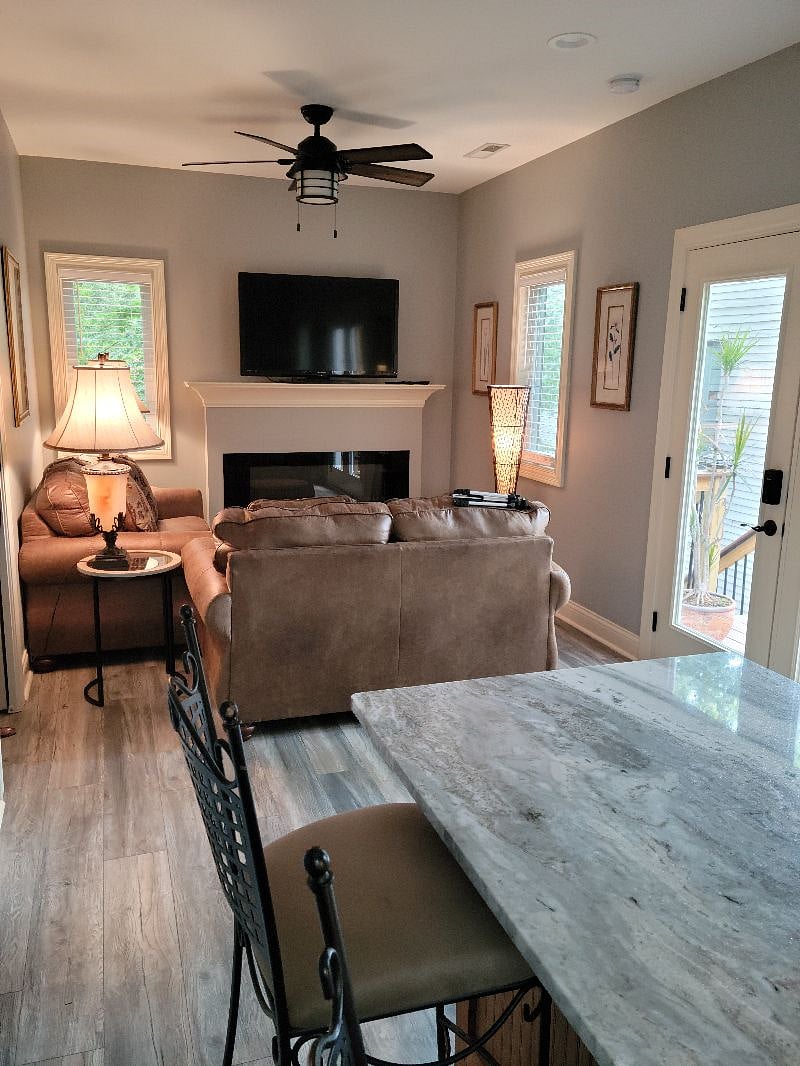 Furnished Finder property 436854_1 photo 1