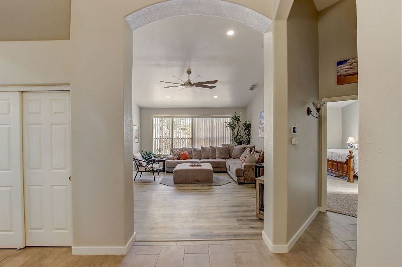 Furnished Finder property 436891_1 photo 11