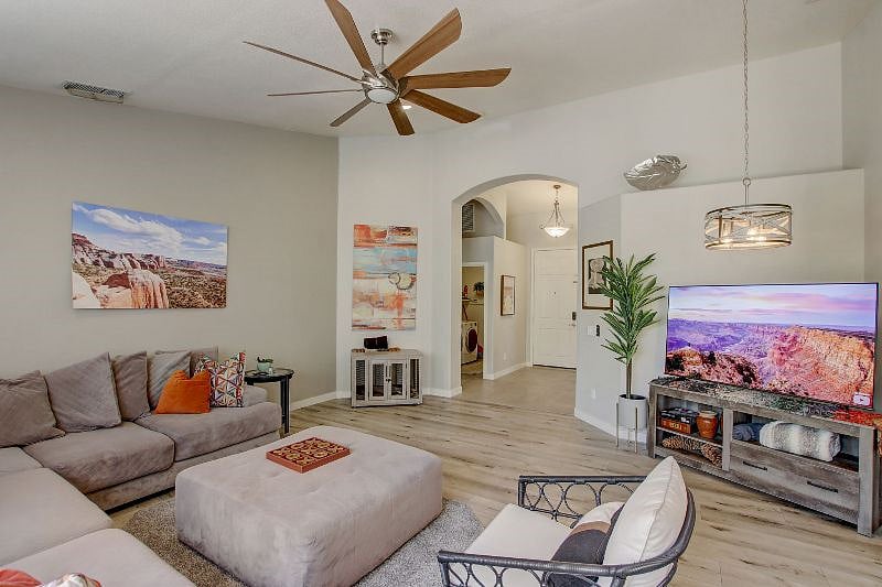 Furnished Finder property 436891_1 photo 7