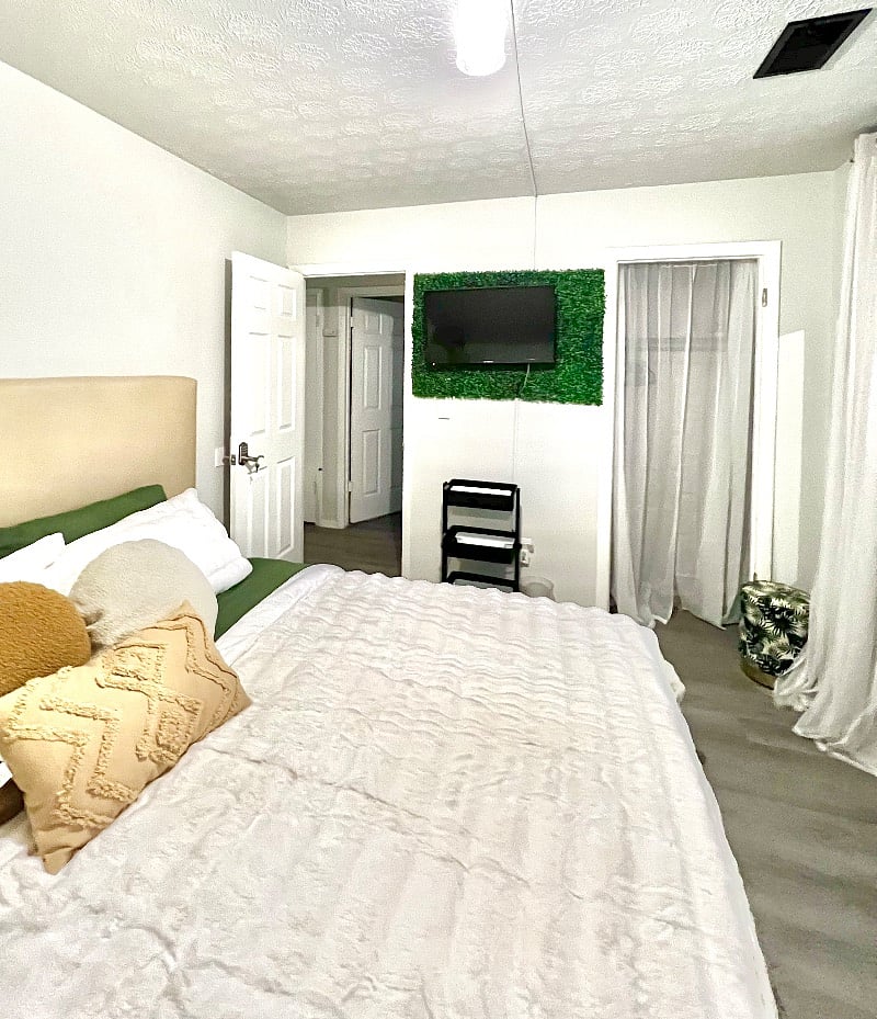 Furnished Finder property 436928_1 photo 25