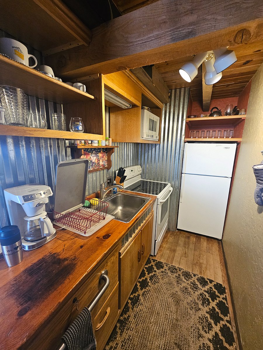 Furnished Finder property 436971_1 photo 5