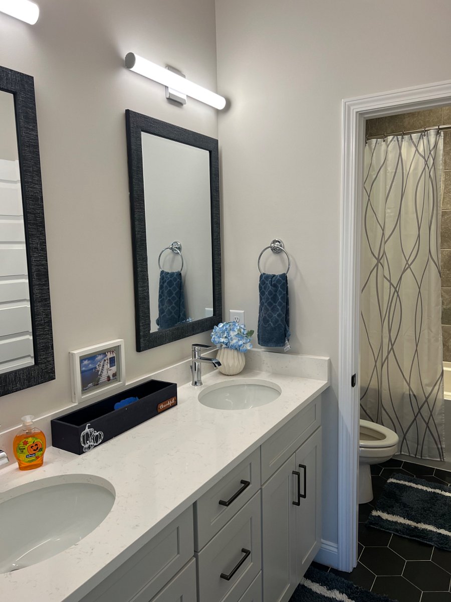 Furnished Finder property 437003_1 photo 9