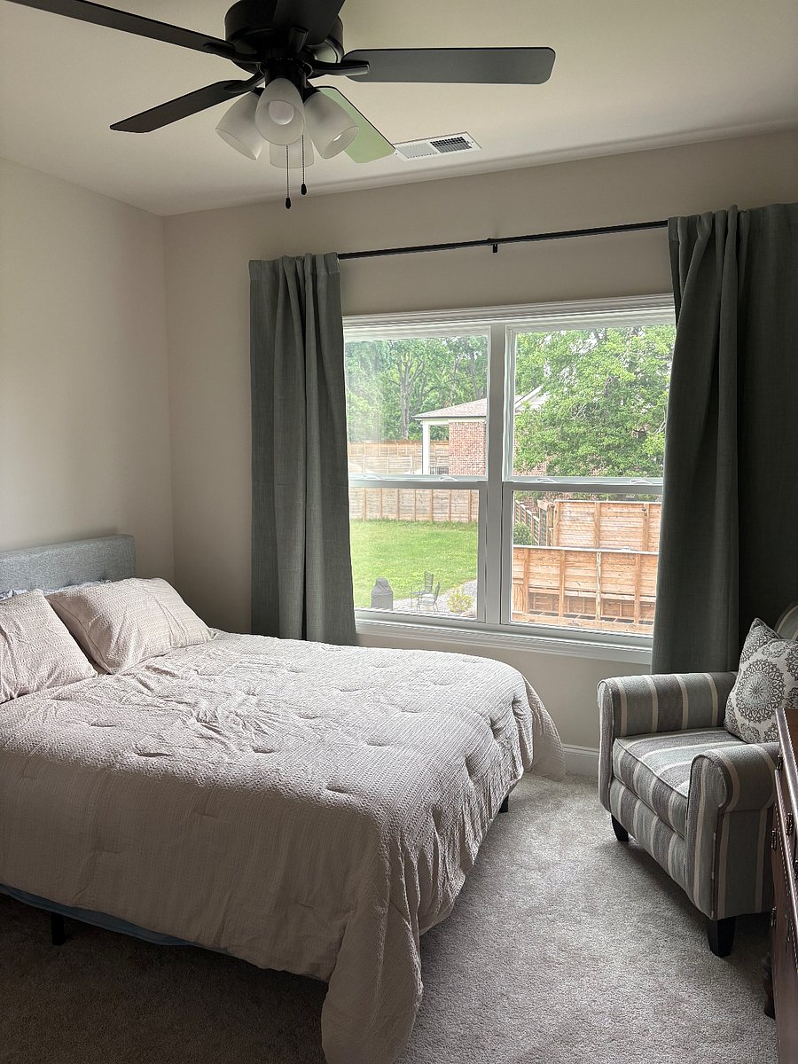 Furnished Finder property 437003_1 photo 12
