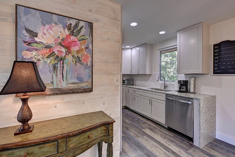 Furnished Finder property 437022_1 photo 15