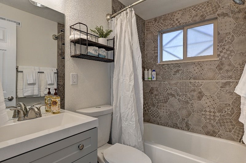 Furnished Finder property 437022_1 photo 46