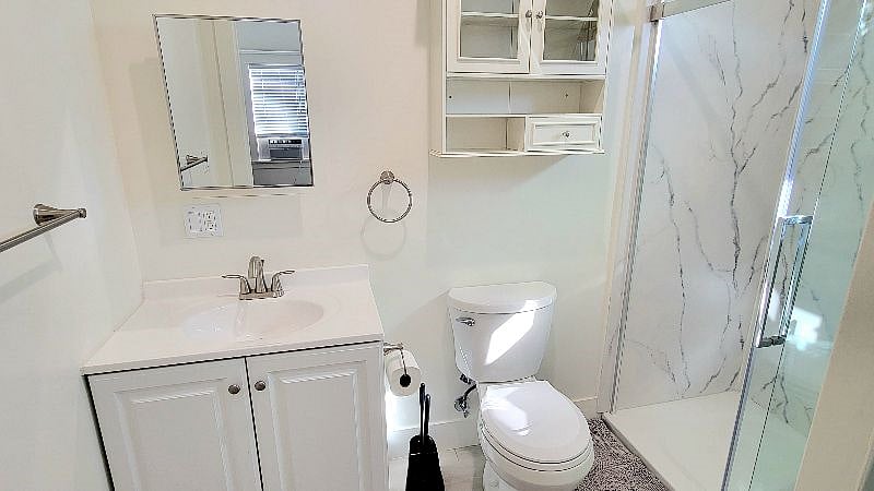Main Suite bathroom