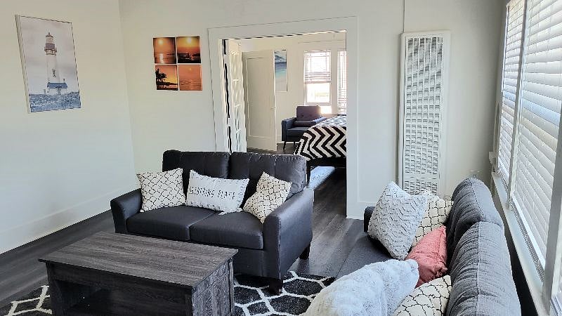 Furnished Finder property 437026_1 photo 3