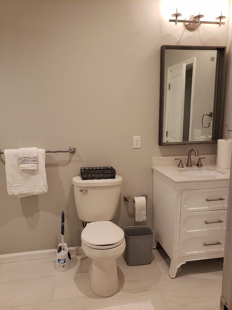 Cozy bathroom 