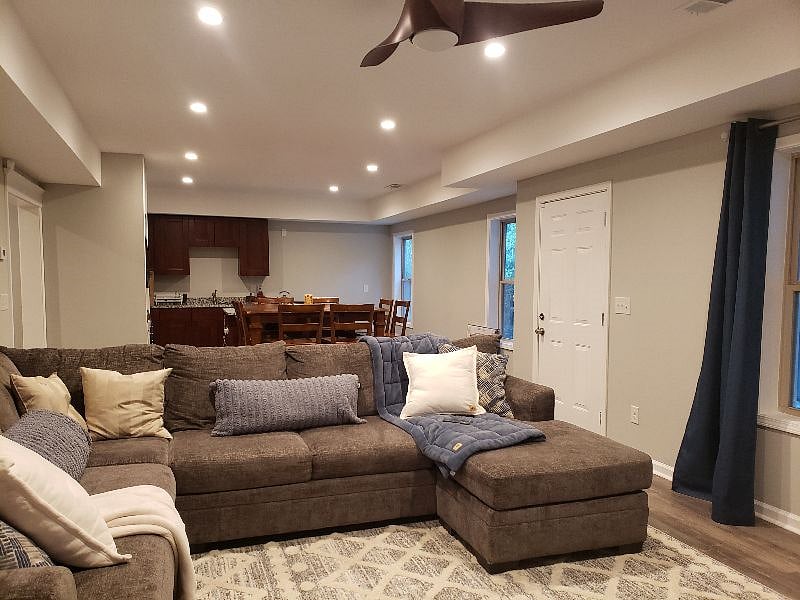 Furnished Finder property 437040_1 photo 13