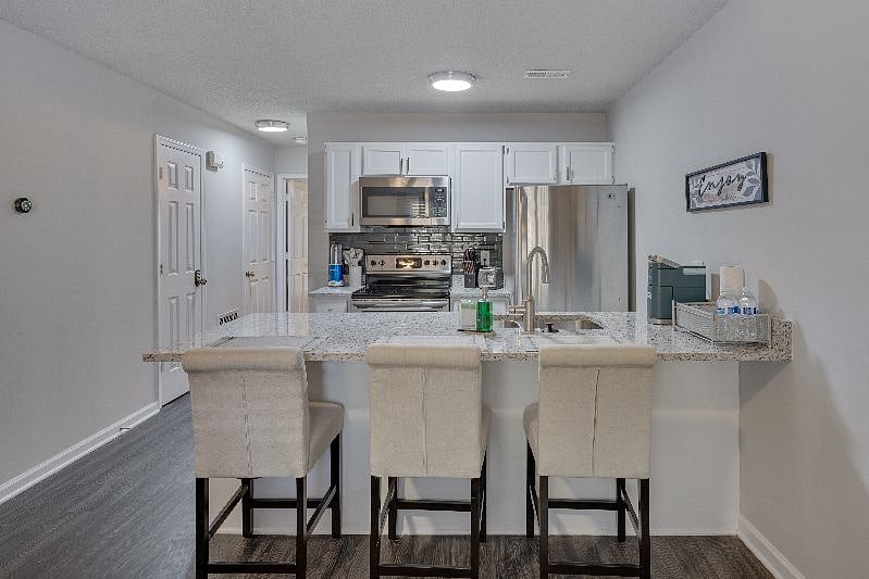 Furnished Finder property 437061_1 photo 7