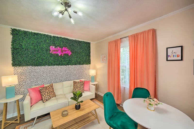 Furnished Finder property 437115_1 photo 3