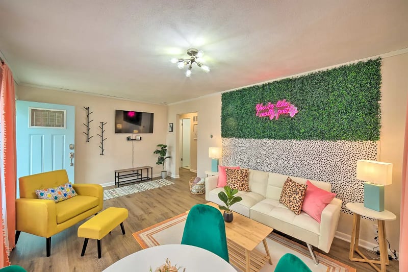 Furnished Finder property 437115_1 photo 4