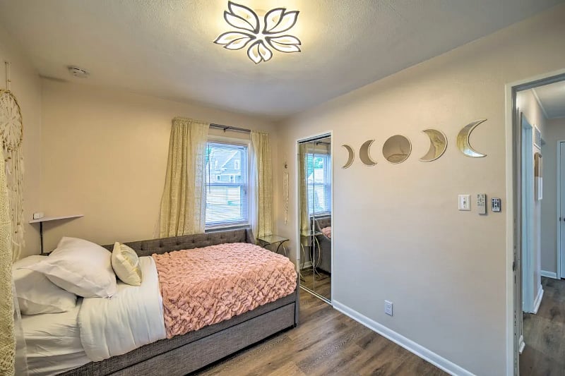 Furnished Finder property 437115_1 photo 12
