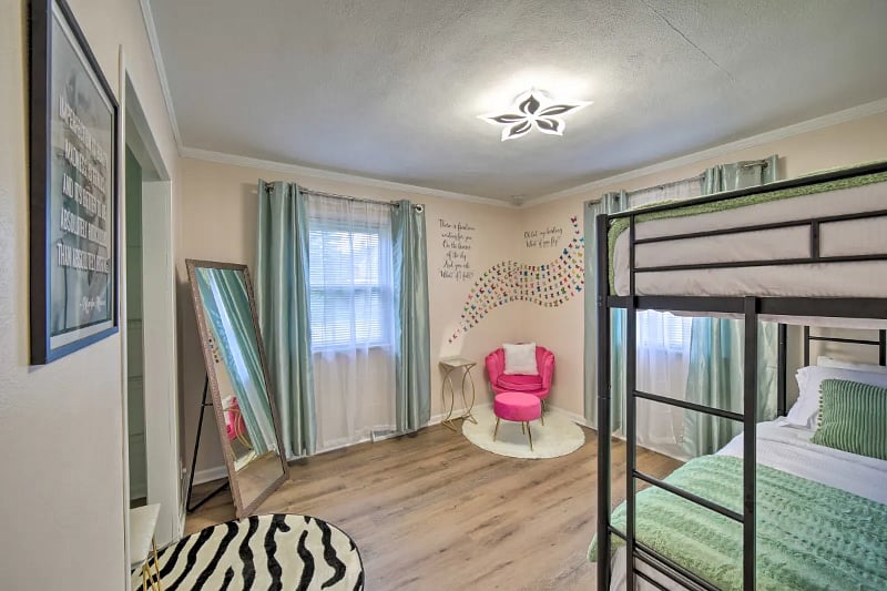 Furnished Finder property 437115_1 photo 22