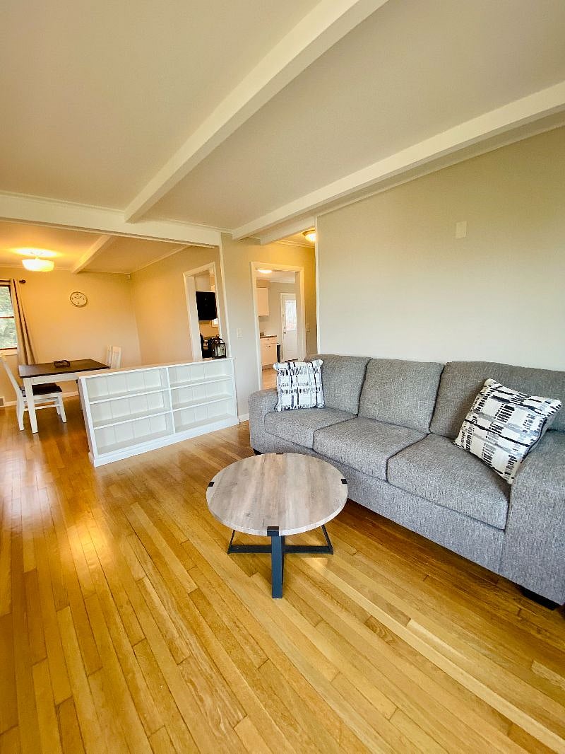 Furnished Finder property 437128_1 photo 8