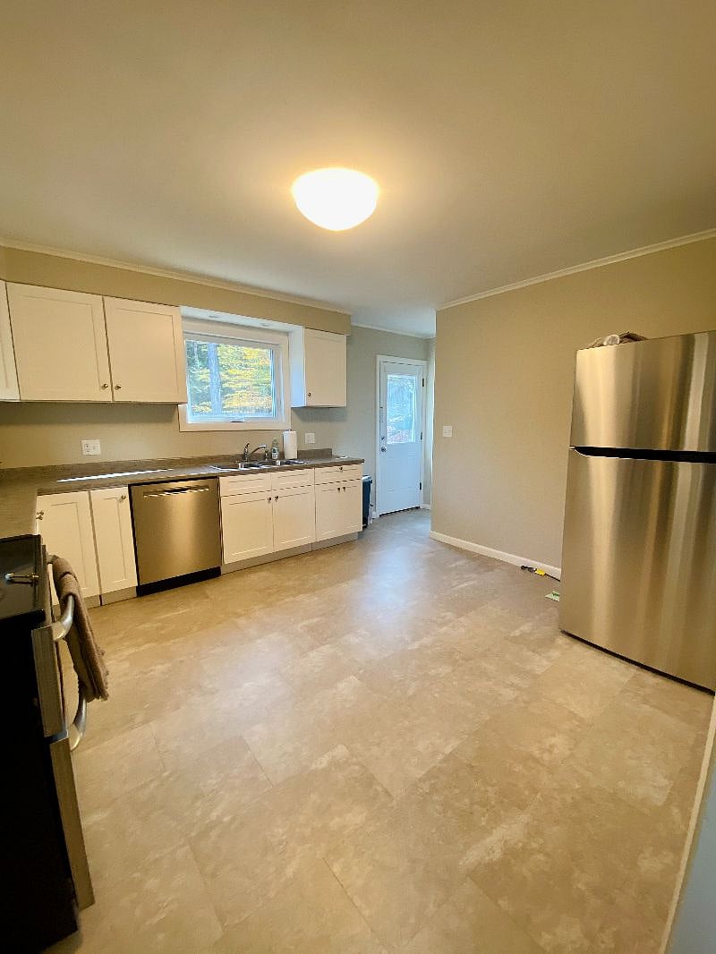 Furnished Finder property 437128_1 photo 9