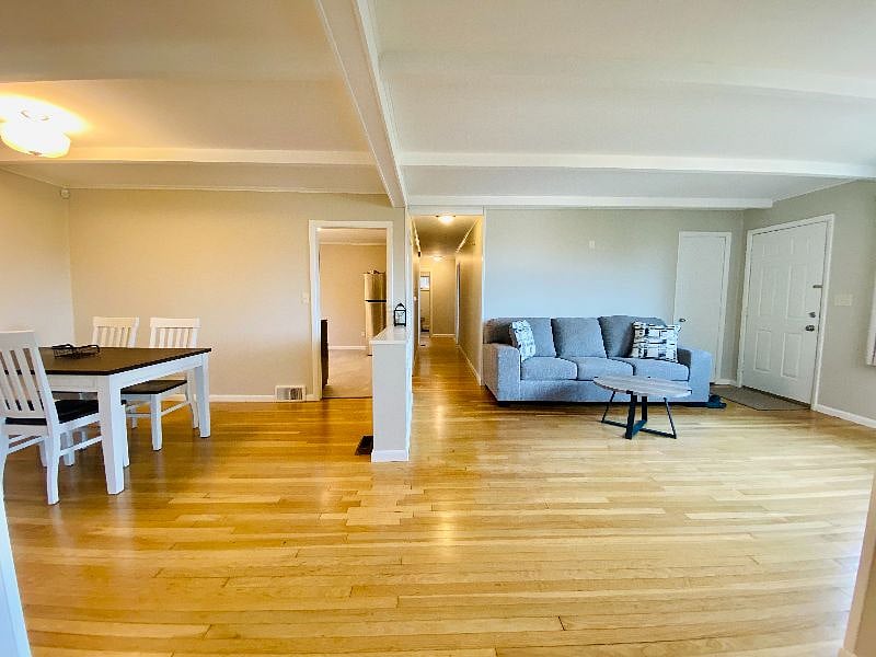 Furnished Finder property 437128_1 photo 15